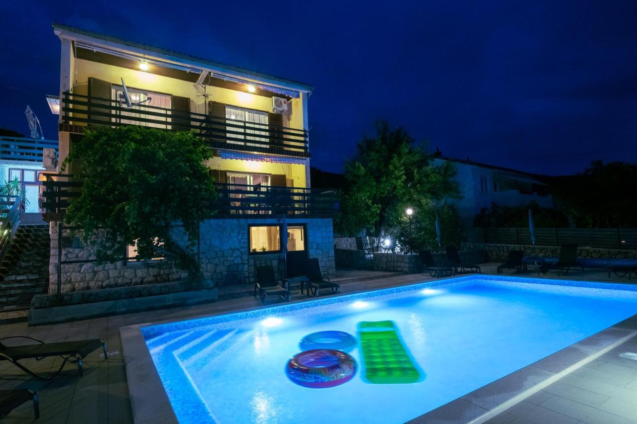 Apartments Mila 克罗诺维察 外观 照片
