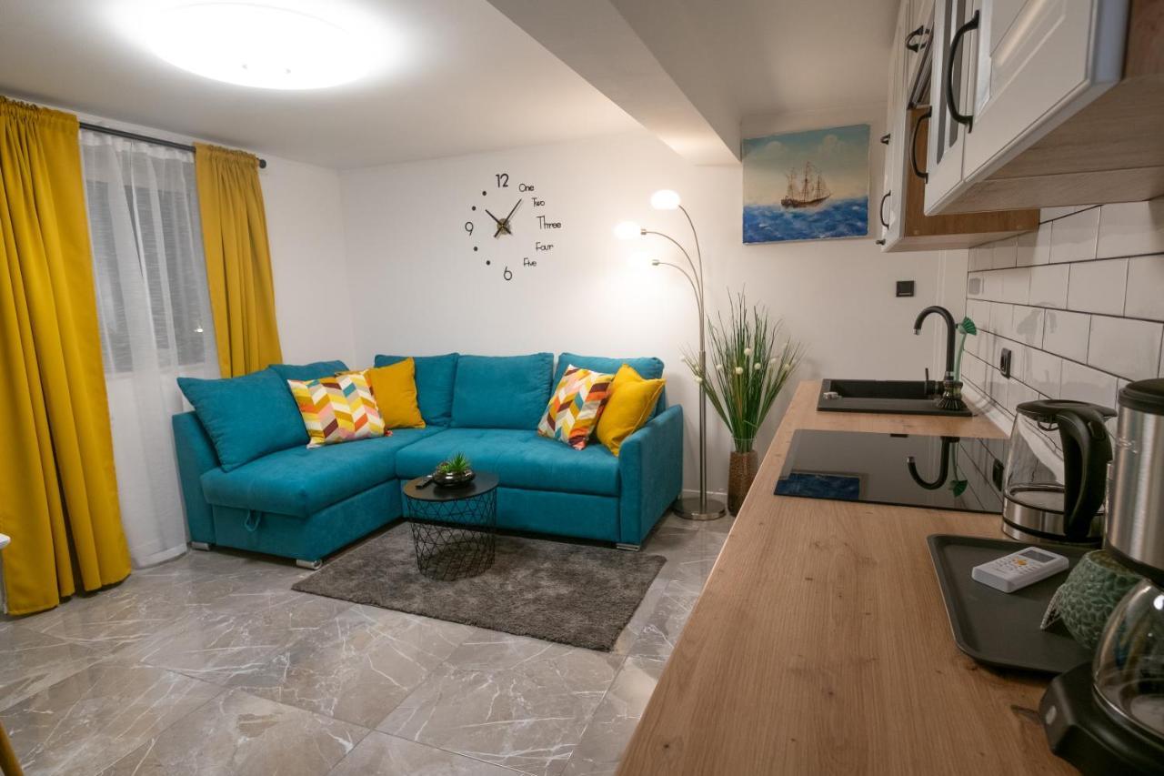 Apartments Mila 克罗诺维察 外观 照片