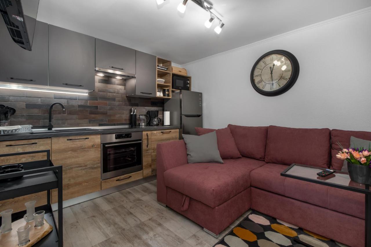 Apartments Mila 克罗诺维察 外观 照片